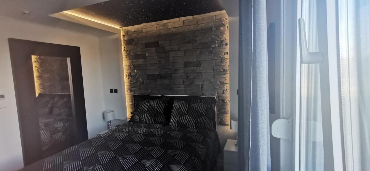 Legacy Marine2 - Zadar, Luxury Suites Esterno foto